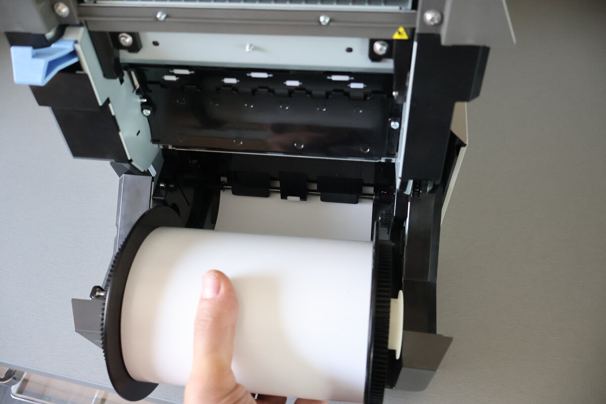 Papierrolle korrekt eingesetzt im Citizen CX Drucker