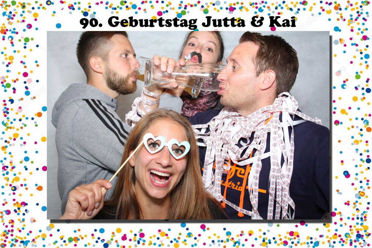 90. Geburtstag mit individuellem Konfetti-Design aus der SmileCube Fotobox